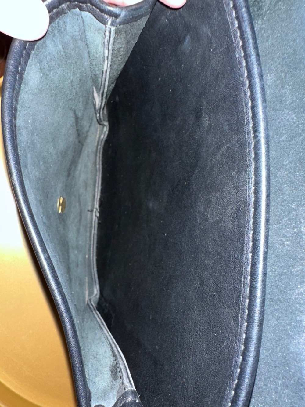 Pre-1994 Coach Station Bag (Style # 5130) - Picture 6 of 9